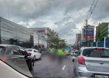 Urgente: Mulher morre atropelada na avenida Djalma Batista; vídeo