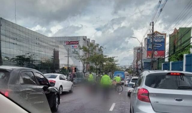 Urgente: Mulher morre atropelada na avenida Djalma Batista; vídeo