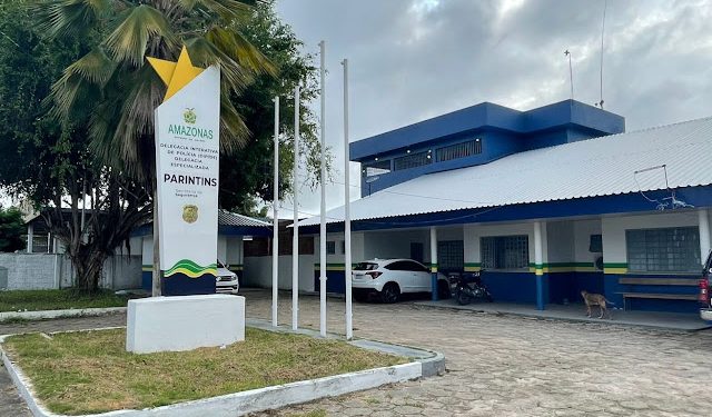 Após oito denúncias do pai, mãe e padrasto são presos por abuso de menor no Amazonas