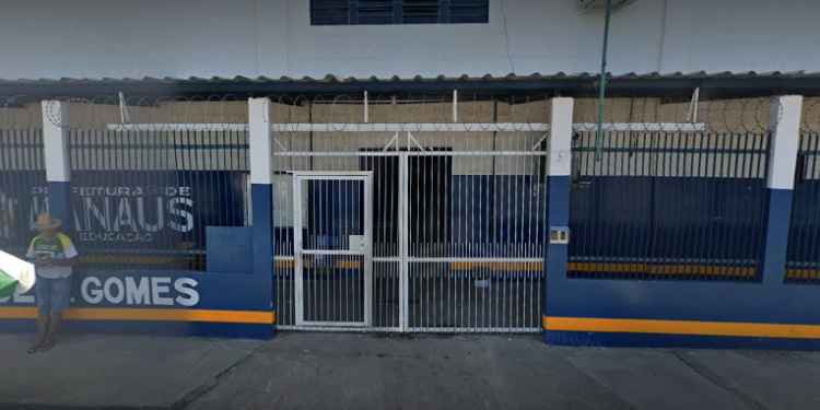Em Manaus, aluna leva faca para matar colegas de 7 a 9 anos, entre eles um autista