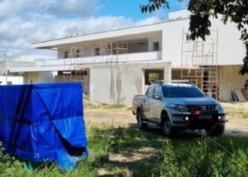 Mansão desvia energia e prejudica consumo de moradores do Tarumã