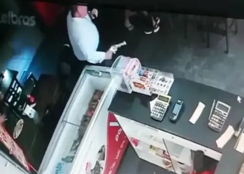 Vídeo: Briga entre idosos por causa de futebol termina com um morto em churrascaria