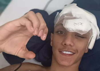 ‘Meno Kabrinha’, influenciador que levou tiro após ser assaltado recebe alta e dança funk