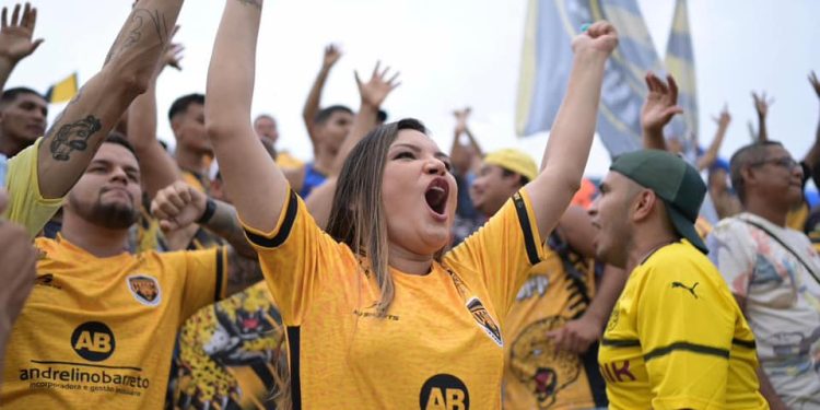 Criança vai para creche e volta com o rosto todo arranhado