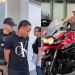 Influenciadores Lucas Picolé e Queixo são presos pela PC por venda de rifas ilegais em Manaus