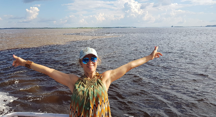 Mulher de 58 anos morre em piscina na Ponta Negra após sofrer convulsão
