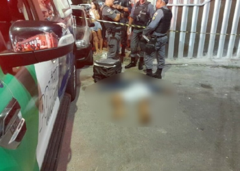 Vídeo: ‘Justiceiro’ mata a tiros suposto falso entregador que estava fazendo arrastão no Ouro Verde