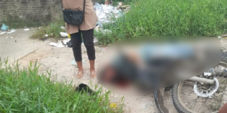 Homem é executado com vários tiros na cabeça quando pilotava moto em Tabatinga