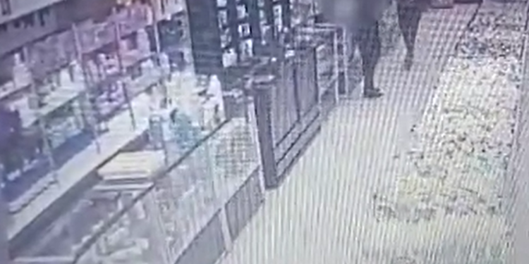 Vídeo: Bandido dá prejuízo de mais de R$ 20 mil para loja da Comepi no Nova Cidade