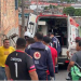 No Coroado, motociclista fica preso embaixo de roda de carreta e população tenta tirá-lo; veja vídeo