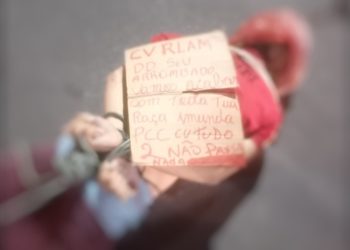 Homem é asfixiado até a morte, amarrado e deixado com bilhete: ‘DD seu arrombado’