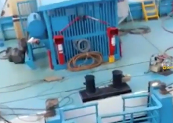 ‘Tenha compaixão’, diz um dos tripulantes do Amazonas ao ser sequestrado por indígenas; video