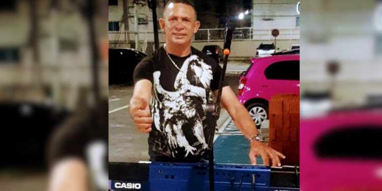 Maranhão dos Teclados é executado antes de  show em Manaus