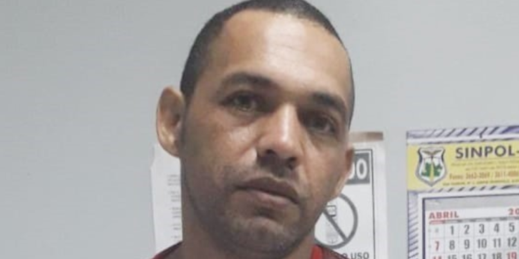 ‘Espionando’ facção rival para Coquinho, Garrafa é executado na porta de casa