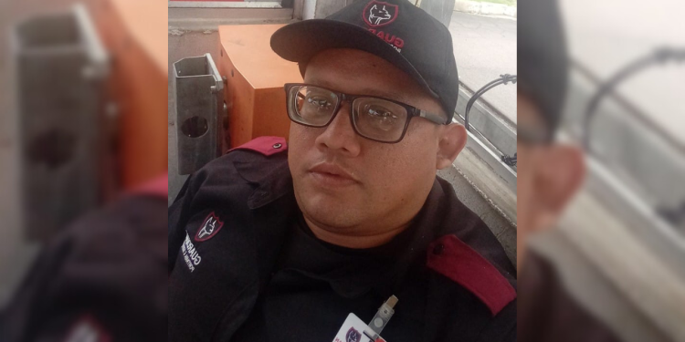 Agente de portaria morre após ser baleado na frente da família no Petrópolis; veja vídeo