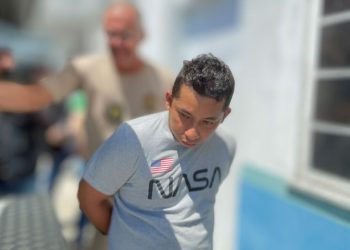 Mototaxista taradão alega que estava noiado quando perseguiu menina; ele foi preso em Manaus