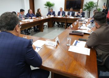 Wilson Lima reúne bancada federal para alinhar interesses do Amazonas diante da reforma tributária