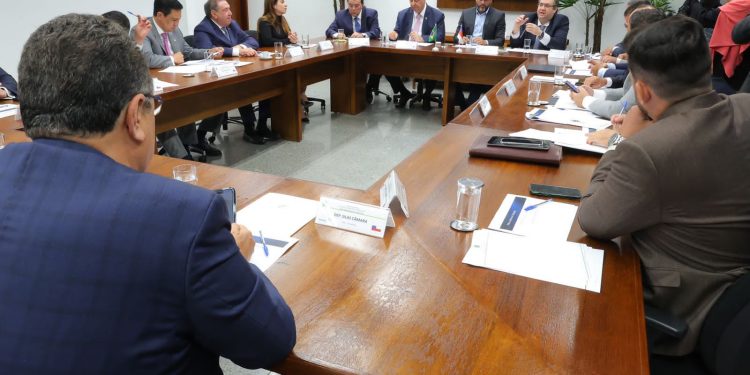 Wilson Lima reúne bancada federal para alinhar interesses do Amazonas diante da reforma tributária
