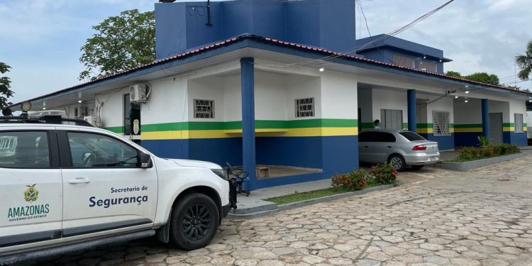 Homem que se passava por médico é preso em Coari