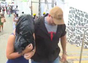 Mulher presa após jogar água fervendo em filha de dois meses é solta em audiência de custódia