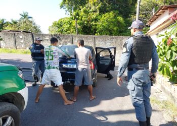 Após tentar matar morador de rua na zona Norte, dupla é presa pela PM