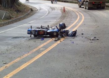 Em moto, dupla perde o controle e morre após sofrer vários ferimentos na Cidade Nova