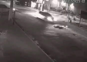 Cenas fortes: Adolescente vai para o bar com os amigos e morre atropelada ao deitar no asfalto