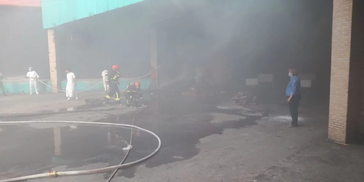 Funcionários do supermercado DB passam mal após princípio de incêndio