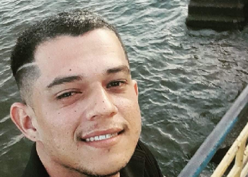 Homem mata o próprio primo com faca durante discussão por futebol