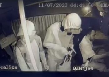 Motoristas relatam terror em três assaltos em micro-ônibus que fazem rotas do Distrito Industrial na mesma madrugada