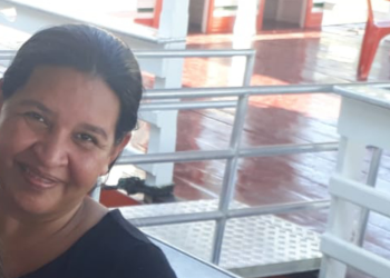 Em Manaus, mulher morre ao ter a casa confundida e metralhada por facção criminosa