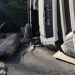 Motorista de carreta tomba e morre ao ser arremessado na pista na BR-174