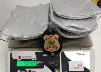 Amazonense tenta esconder cocaína entre as pernas e acaba presa em Belo Horizonte