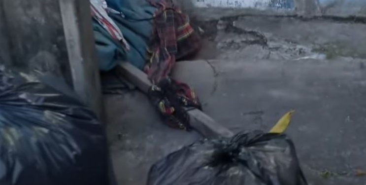 Com os braços quebrados e várias facadas, homem é encontrado morto em rede e jogado em rua de Manaus