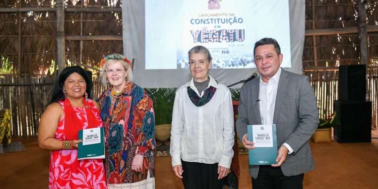 Governador em exercício Tadeu de Sousa sanciona lei que cooficializa e protege línguas indígenas no Amazonas