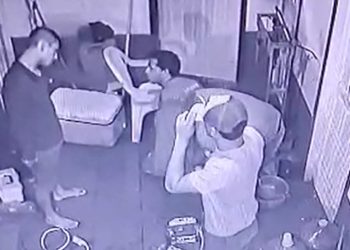 Vídeo: bandidos amarram vigilante e roubam lancha da PM do Amazonas