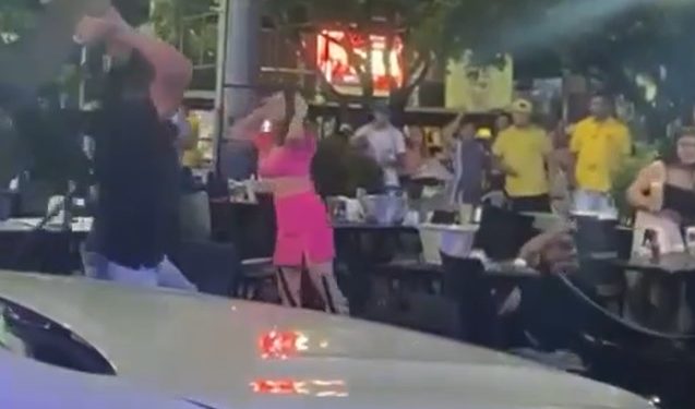 Vídeo: clientes usam cadeiras e mesas da praça do Eldorado durante porradal em Manaus