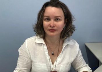 Professora denuncia mãe de aluna por esfaquear filha de 6 anos no Amazonas