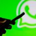 WhatsApp fica fora do ar nesta quarta-feira e usuários espalham memes