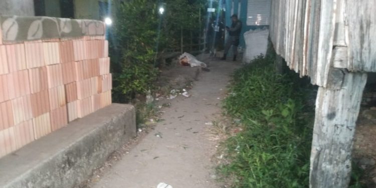 Tiroteio em beco do Santo Agostinho deixa um morto