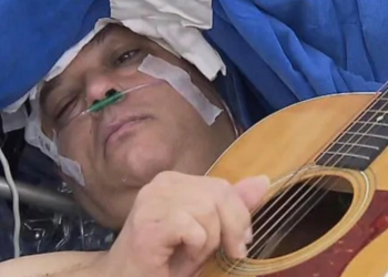 Homem é flagrado roubando p&nis de borracha no Centro de Manaus; veja vídeo