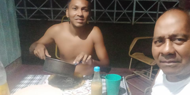 Pai que matou filho a facadas no Praça 14 é preso