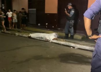 Caminhado em rua do Morro da Liberdade, jovem é executado a tiros