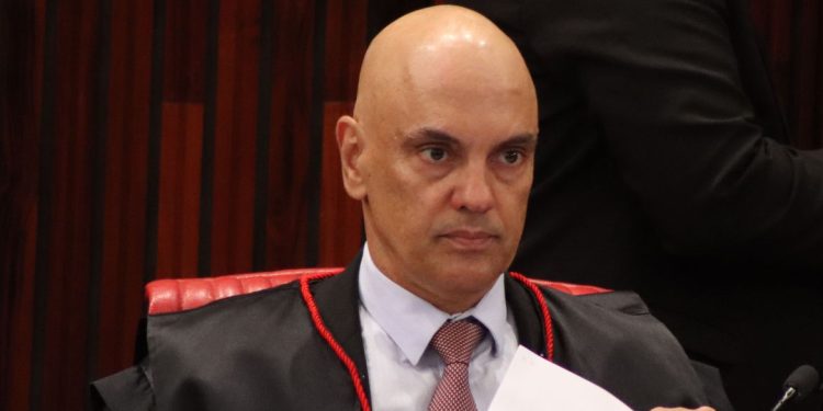 Xandão vota a favor da descriminalização do porte de maconha
