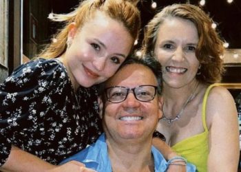 Larissa Manoela acusa os pais de novos furtos e até de cortar plano de saúde