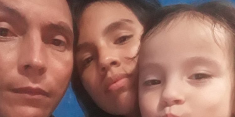 Mãe de menina atropelada por pastor em Manaus ligou para o pai: ‘venha para casa que a neném morreu’