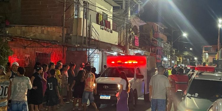 Dupla é executada em frente a casa da mãe de uma das vítimas