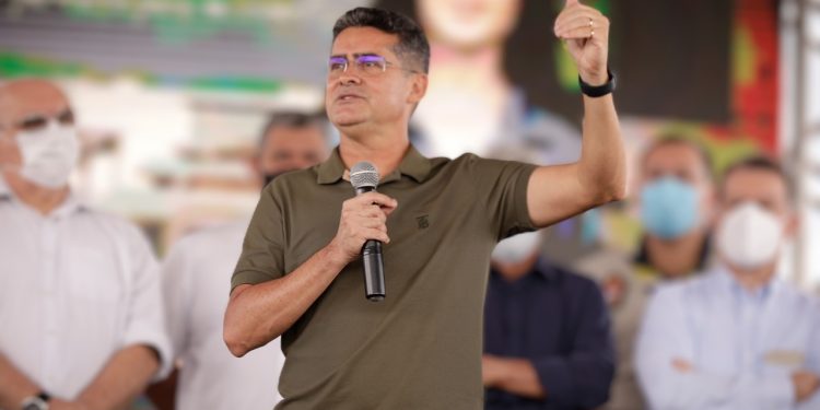 Pedido de afastamento do prefeito David Almeida é apócrifo e não atende requisitos legais básicos