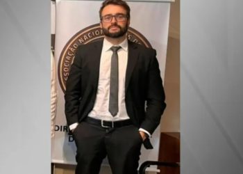 Milicianos acertam tiro na cabeça de delegado da PF durante operação