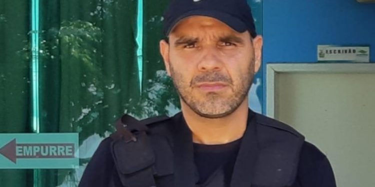 Delegado prende professor no Amazonas por incentivar aluno a vender fotos em APP adulto